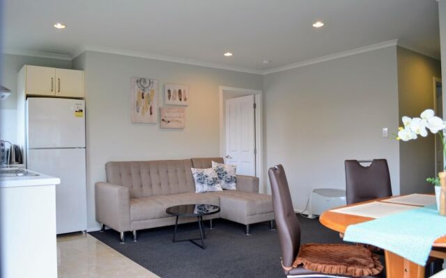 Comfy & Modern Guest House