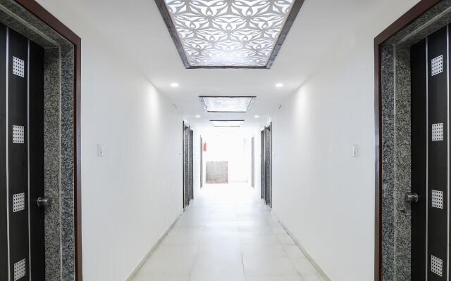 OYO 48388 Hotel Maan Palace