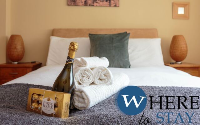 Lovely Apartment by the Hillwood Park-free Parking