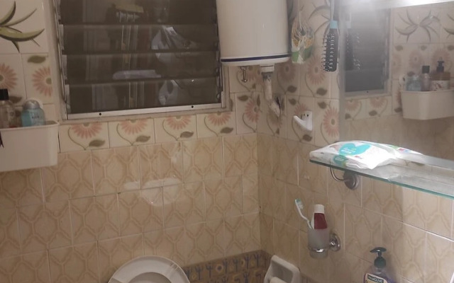 Beautiful 2-bed Apt Free Parking Near Town Athina