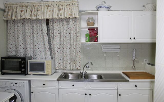 Beautiful Apartment in Quarteira with Beach View