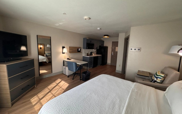 Candlewood Suites Houston (The Woodlands) by IHG