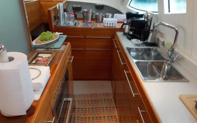 George V Yacht