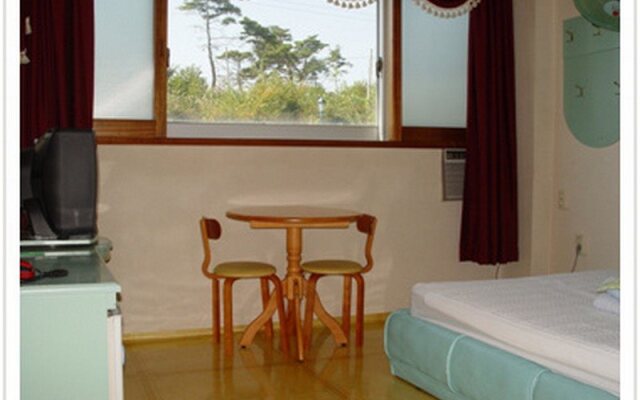 Gangneung Guramy Spa Motel
