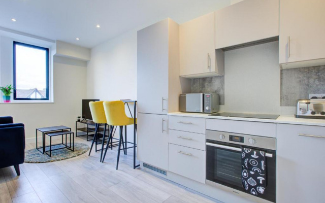 HybridResi Sutton - Cheam