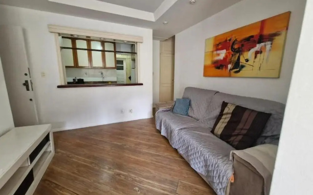 SUH Copacabana 105 Metro Posto 5