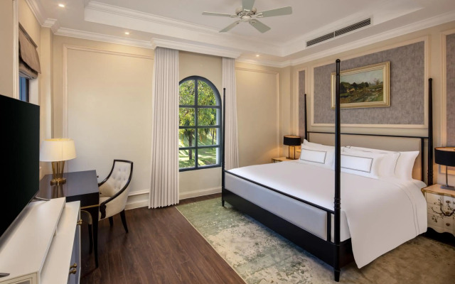 Melia Vinpearl Cam Ranh Beach Resort