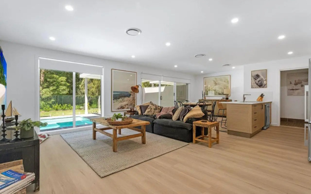 MANZI, Jervis Bay