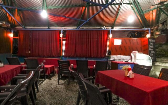 OYO Home 17323 Cozy Stay