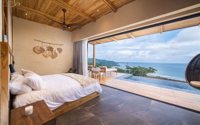 LALOON Luxury Suites - Adults Only