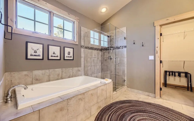 6507 Settlers Creek Townhomes 3 Bedroom Townhouse