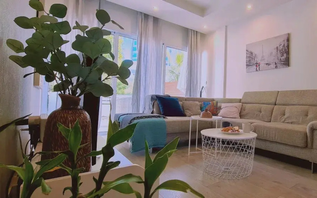 Downtown Retreat by STAY Bnb