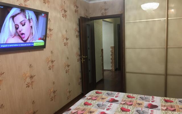 Апартаменты на проспекте Сююмбике 49/1