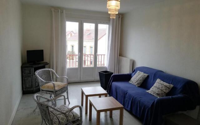 La Fontaine, F2 au cœur de Paray