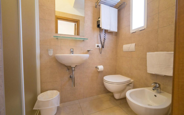 Mediterraneo Hotel & Suites