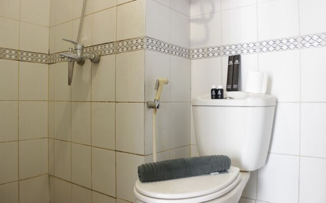 Pool View 2Br Apartment At The Jarrdin Cihampelas