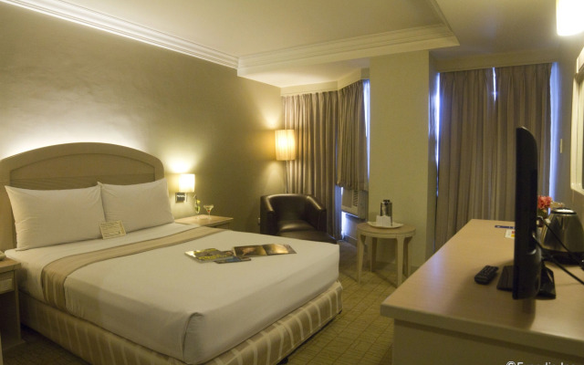 Riviera Mansion Hotel