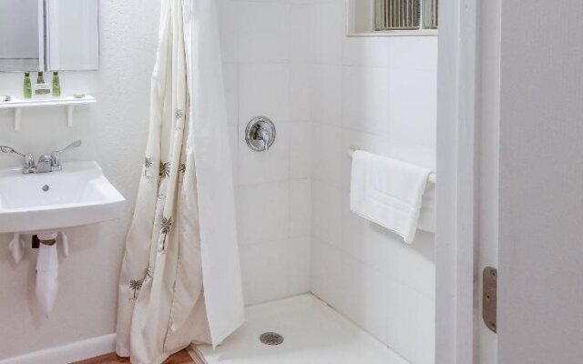Tequesta Palms Inn
