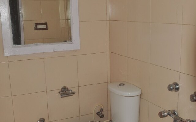 OYO 1636 Hotel Rahat Regency