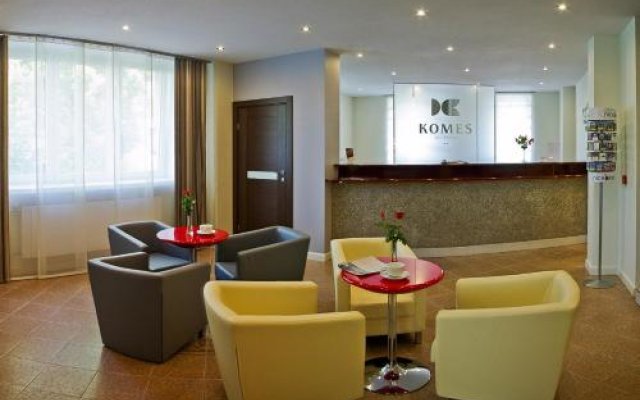 Hotel Restauracja Komes