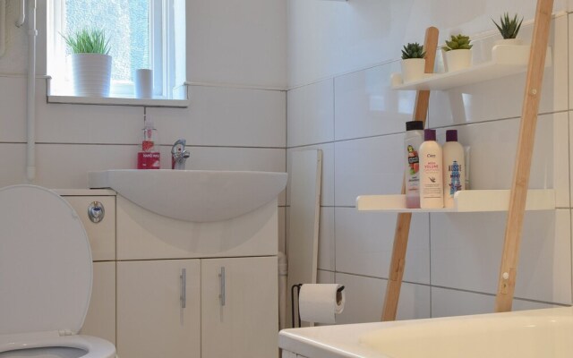Charming 3-bed House in Central Nottingham