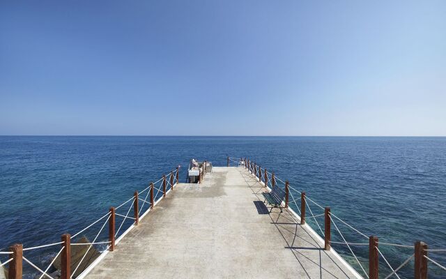 The Cliff Bay