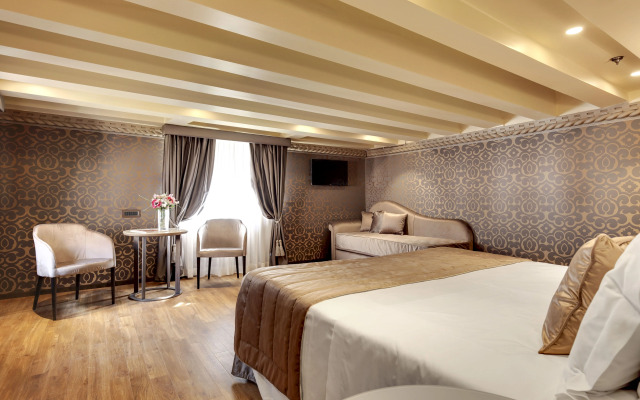 Hotel Dona Palace