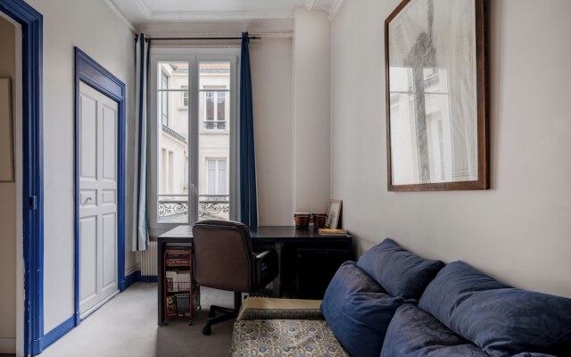 Paris Mozart Prestige Residence