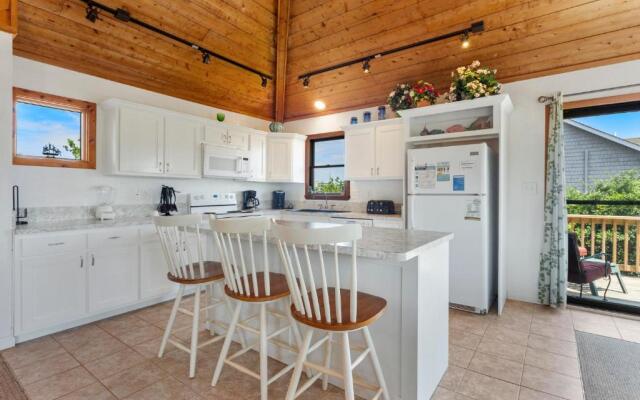 1100 - La Maison De Geezer