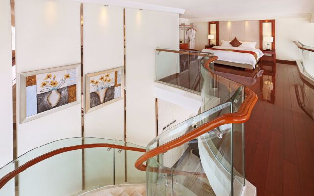 South & North International Apartment