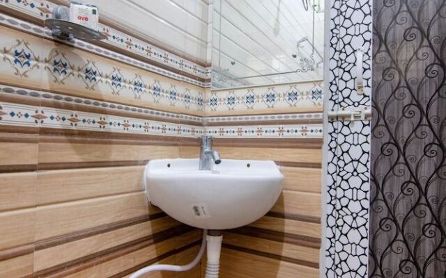 OYO 19749 New Shelton Suites