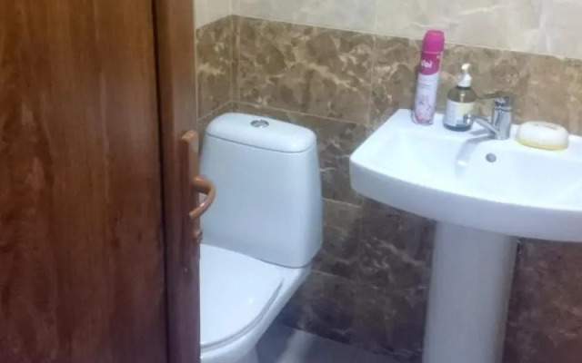 Apartment On Erekle 25a