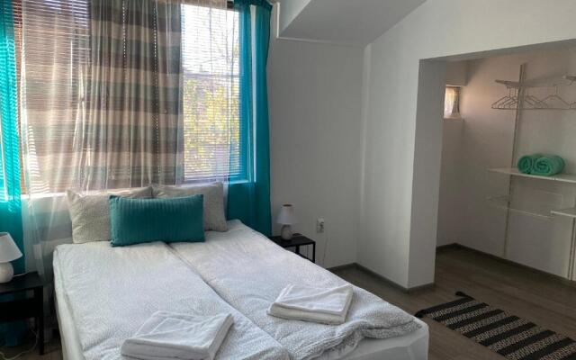 Guest House KN Malusha