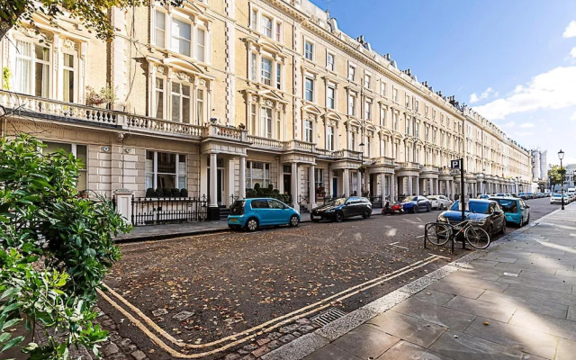 Beautiful Two Bedroom Abode in Notting Hill