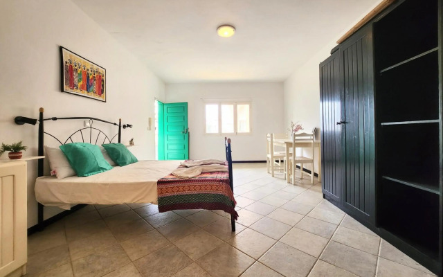 Cozy Studio Close To The Beach!