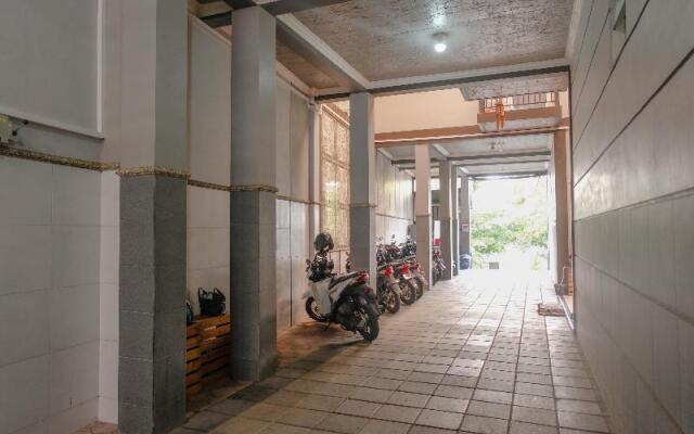 OYO Life 2399 Gerbera House - Kos Putri