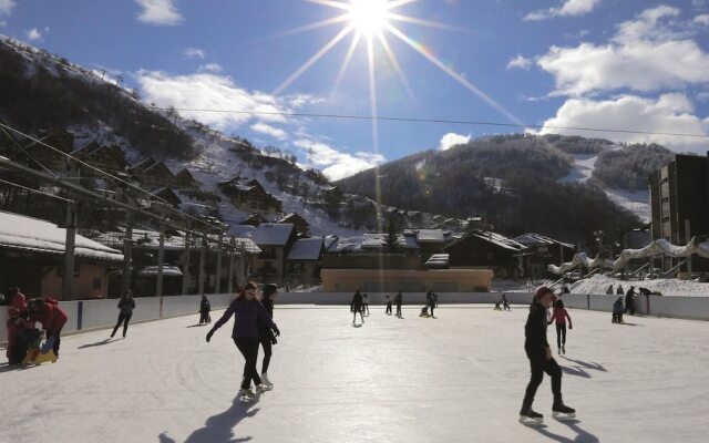 Royal Neige N°17 : Studio 4 Personnes / Studio 4 People