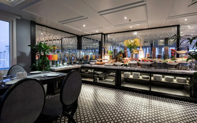 Acoustic Hotel & Spa