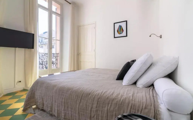 La Guitare 21 - Cozy Studio in Center of Cannes, Just Behind Grand Hotel - Hotel in Cannes - Photo 5