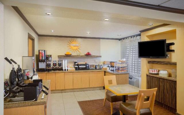 La Quinta Inn & Suites Springdale