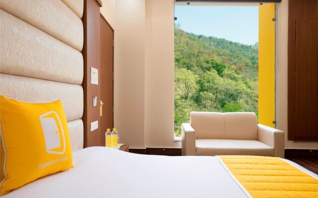 X Hotel by bloom - Rishikesh