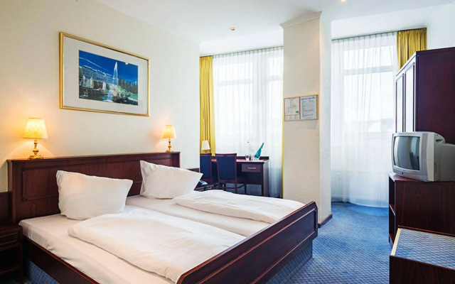 Hotel Panorama Am Adenauerplatz