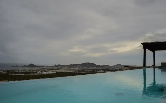 Luxury Apartment 3Br 2 Bath Ocean View
