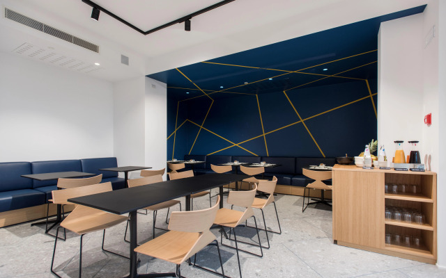 Hoody Active & Happiness Hotel