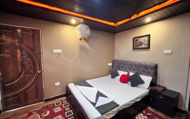 Traditional Hotel And Restaurant