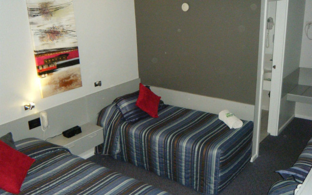 Orana Windmill Motel