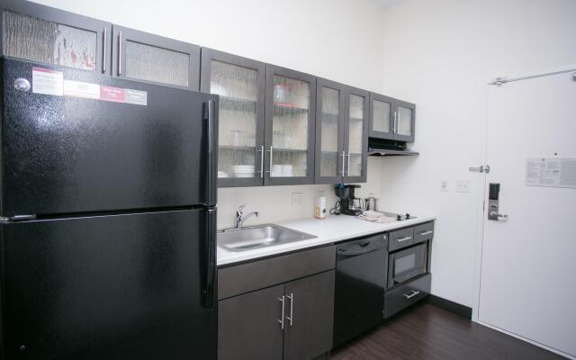 Candlewood Suites Fargo-N. Dakota State University by IHG