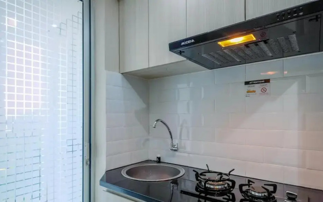 Comfy And Homey 2Br At Bassura City Apartment