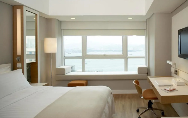 Club Lounge at Hotel Jen Hong Kong
