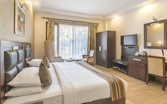 Royal Residence On MG Road